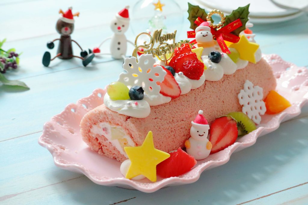 クリスマスロールケーキ　デコレーション