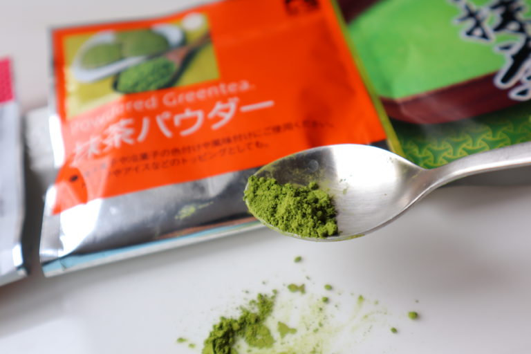 抹茶パウダー【100均ダイソー・セリア】とスーパーの違いを比較！お菓子レシピも