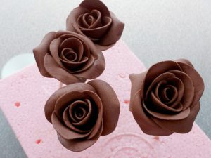 チョコ　飾り　バラ