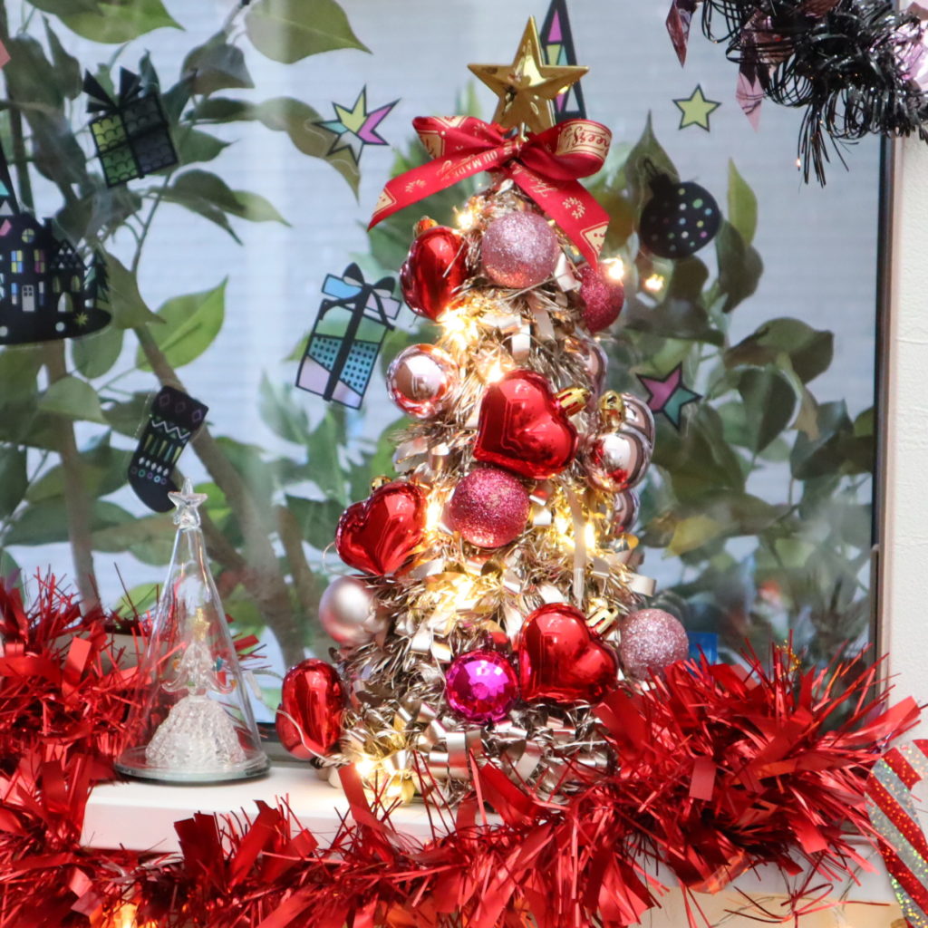 ダイソークリスマス飾りグッズ リース ツリー 100均手作りデコレーション実例やセリアも