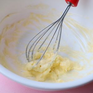 バタークリーム　作り方　簡単
