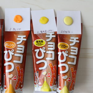 ダイソー セリア100均チョコペン 色や種類を比較 使い方のコツやデコレーション例も