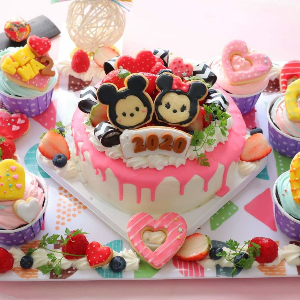 【スポンジケーキレシピ・15cm用】簡単ふわふわしっとりにさせるコツ！切り方やデコレーション例も