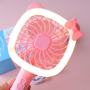 ダイソー100均ハンディファン扇風機21 Usbや500円や600円 300円ミストにスマホ用に手持ちなど比較レビュー