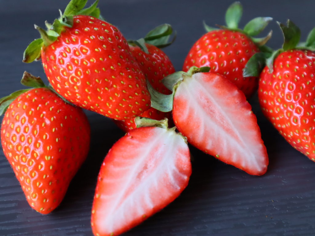 イチゴの栄養や成分とは 1パック1個のカロリーや糖質 冷凍保存法 レンジジャムの作り方も