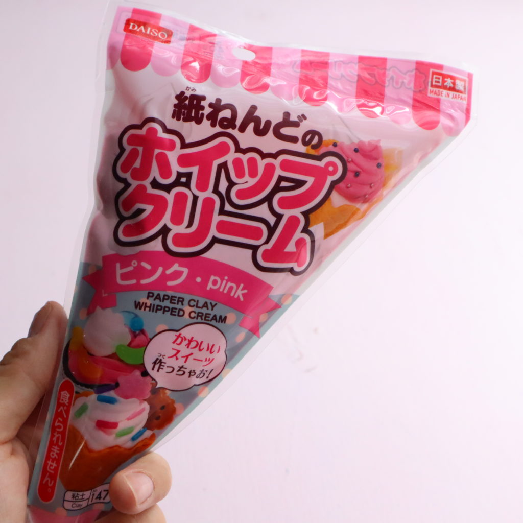 ダイソー100均粘土型【カップケーキ】紙粘土ホイップ&スイーツデコソース・ …