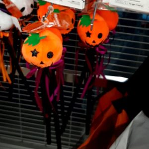 ダイソー100均ハロウィンコスプレ仮装グッズ カチューシャ マスク 子供着用実例やセリアも