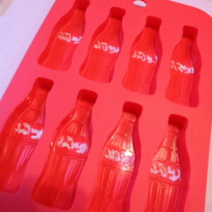 ダイソー　シリコン型　コカ・コーラ