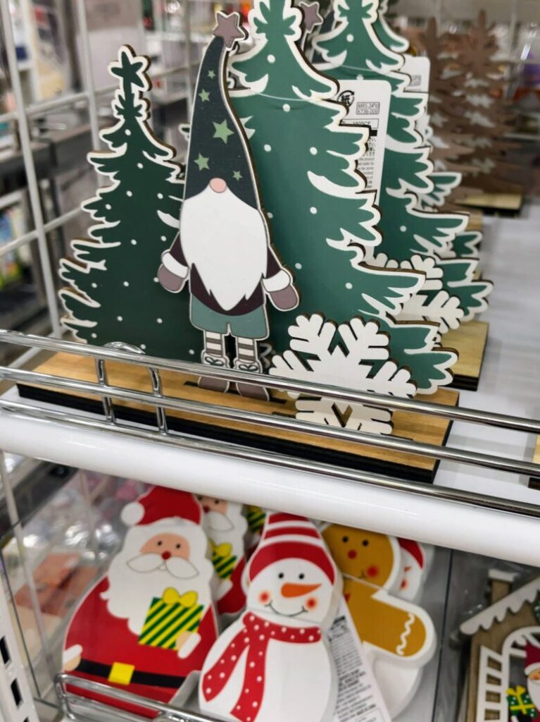 ダイソー　クリスマス置物