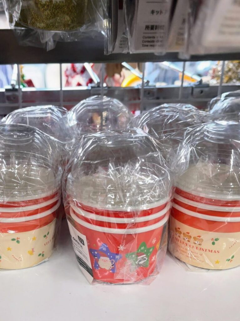 ダイソー　蓋付きカップ