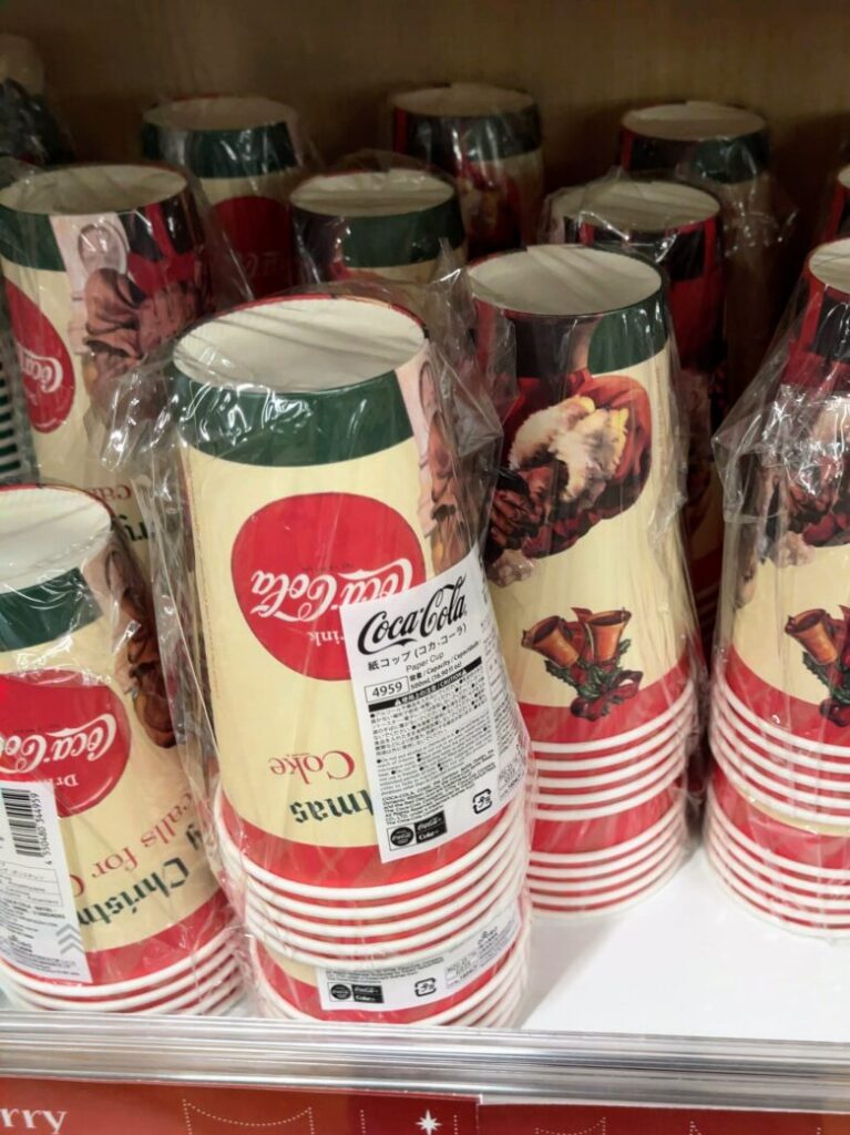 ダイソー　クリスマス　紙コップ