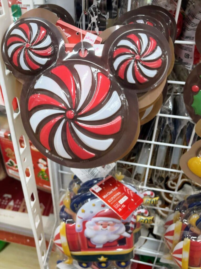 ダイソー　クリスマス　ディズニー