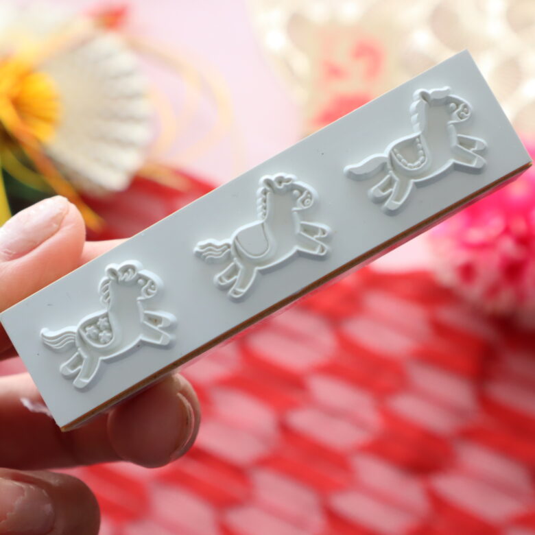 ダイソー　年賀状グッズ2025