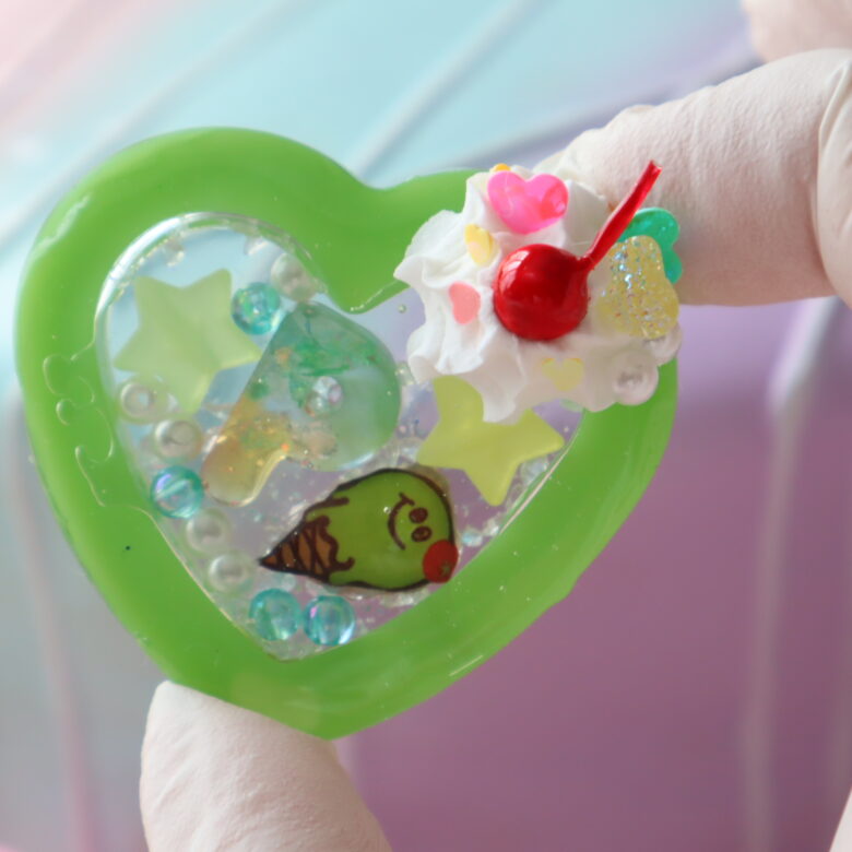 uvレジン　ダイソー