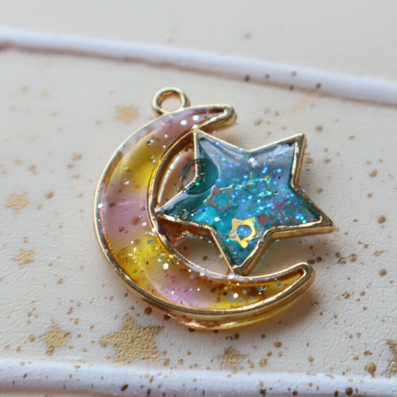 ダイソー　uvレジン